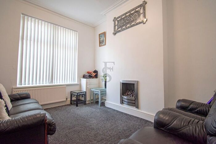 3 Bedroom End Of Terrace House For Sale In Dronfield Street, Evington, LE5