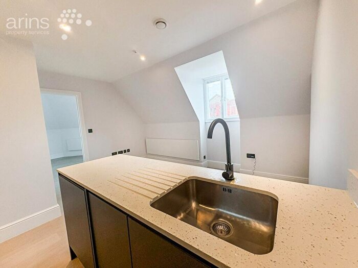 2 Bedroom Apartment For Sale In Station Road, Reading, RG1