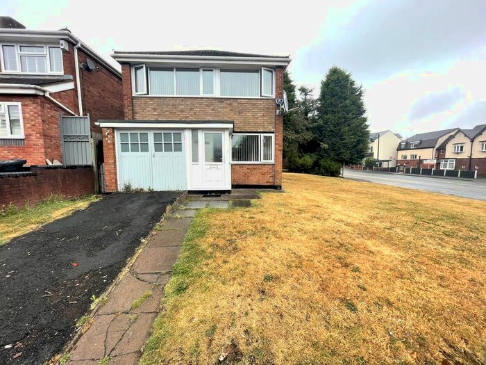 3 Bedroom Detached House To Rent In Spring Parklands, Dudley, DY1