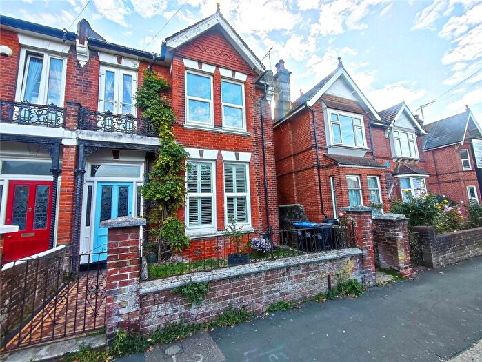 4 Bedroom End Of Terrace House For Sale In Salisbury Road, Worthing, West Sussex, BN11