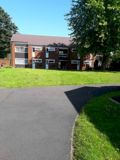 2 Bedroom Flat To Rent In Maxstoke Lane, Meriden, Coventry, Warwickshire, CV7