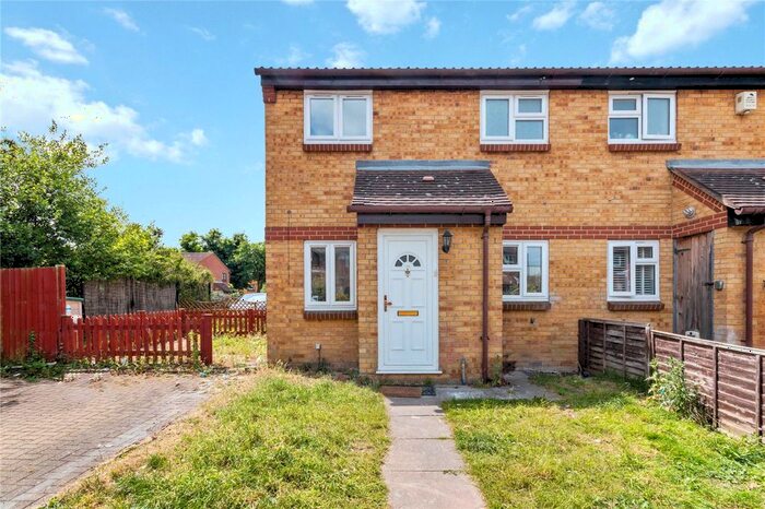 1 Bedroom End Of Terrace House To Rent In Spring Grove, London, CR4