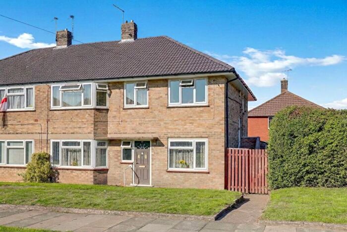 2 Bedroom Flat For Sale In Stanhope Crescent, Arnold, NG5