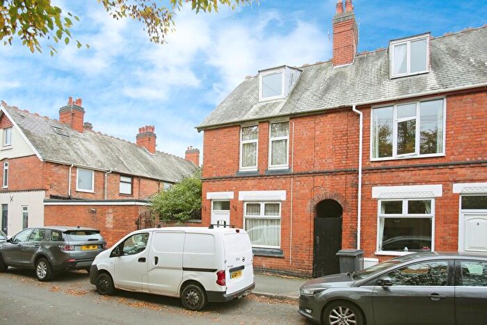 3 Bedroom End Of Terrace House For Sale In Tenter Street, Atherstone, CV9