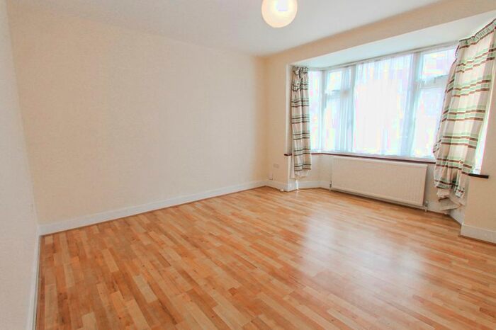 3 Bedroom Terraced House To Rent In Princes Avenue, Greenford, UB6