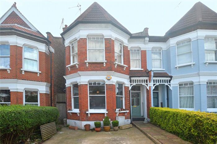 2 Bedroom Apartment To Rent In Wilton Road, Muswell Hill, London, N10