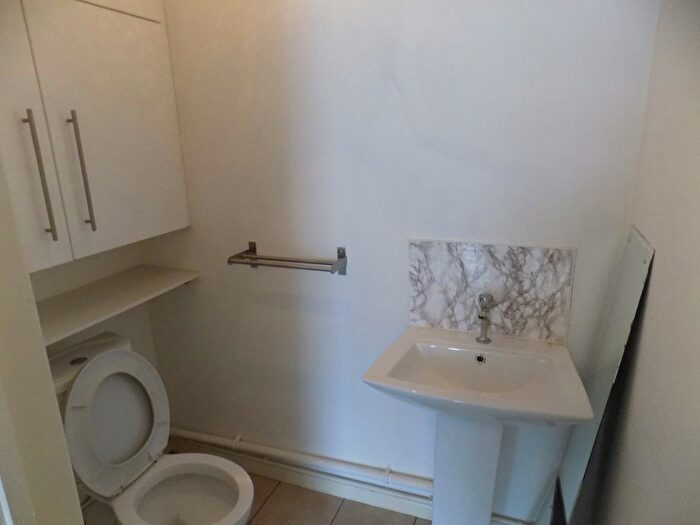 Retail Premises To Rent In Eversley Road, Sketty, Swansea, SA2