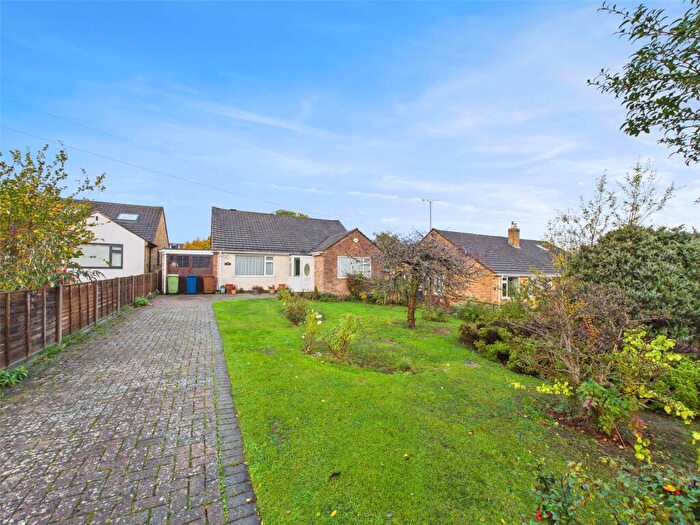 3 Bedroom Bungalow For Sale In Mercia Road, Winchcombe, Cheltenham, Gloucestershire, GL54