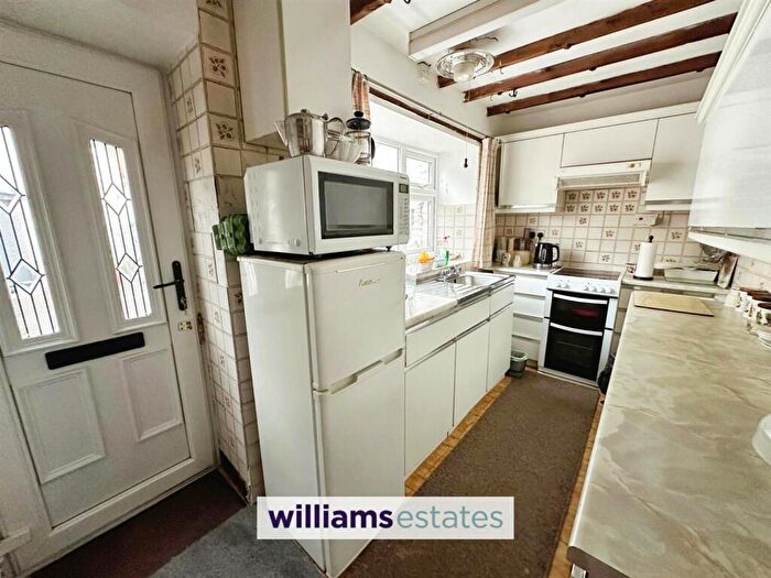 2 Bedroom Character Property For Sale In Ruthin Road, Mold, CH7