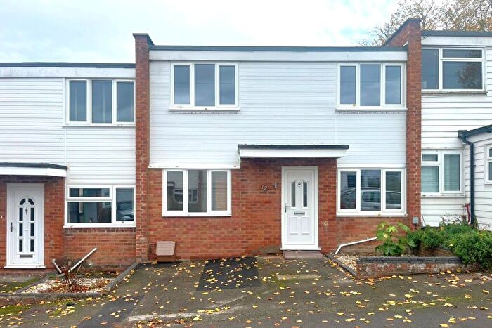 4 Bedroom Terraced House For Sale In Arun Court, Basingstoke, Hampshire, RG21