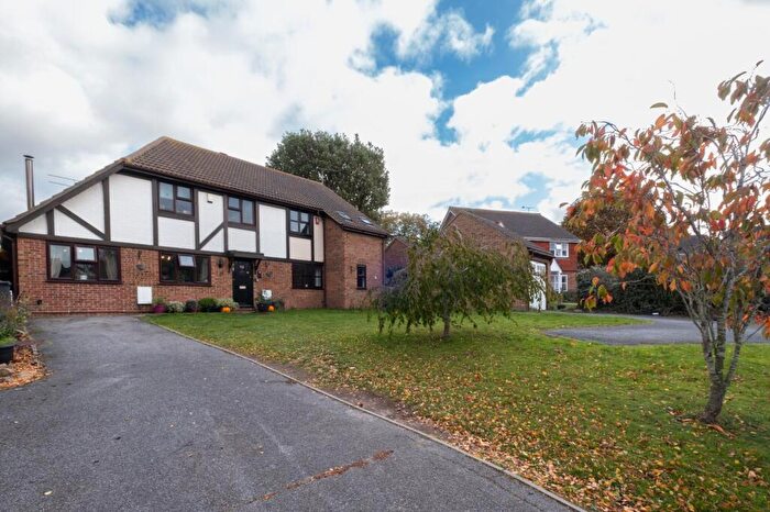 3 Bedroom Semi Detached House For Sale In Shepherdsgate Drive, Herne Bay, Kent, CT6