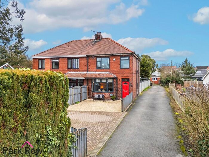 3 Bedroom Semi-Detached House For Sale In Betteras Hill Road, Hillam, Leeds, LS25