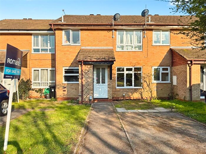 1 Bedroom Maisonette For Sale In Shackleton Way, Woodley, Reading, RG5