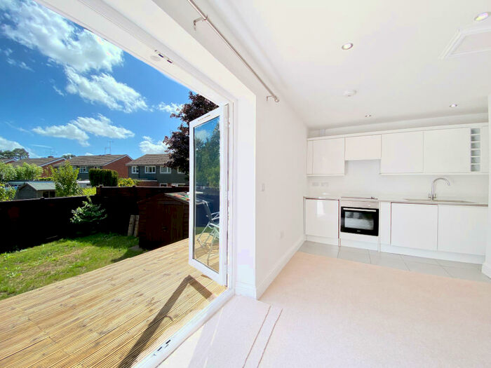 1 Bedroom Maisonette To Rent In Fleet Road, Fleet, GU51