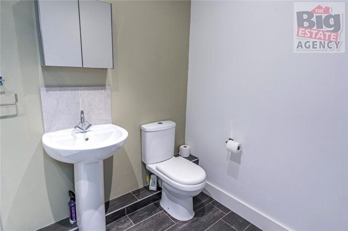 2 Bedroom Apartment To Rent In St Johns Church, Connah's Quay, CH5