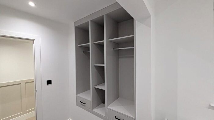 2 Bedroom Apartment To Rent In Picture House Apartment, Long Row, NG1