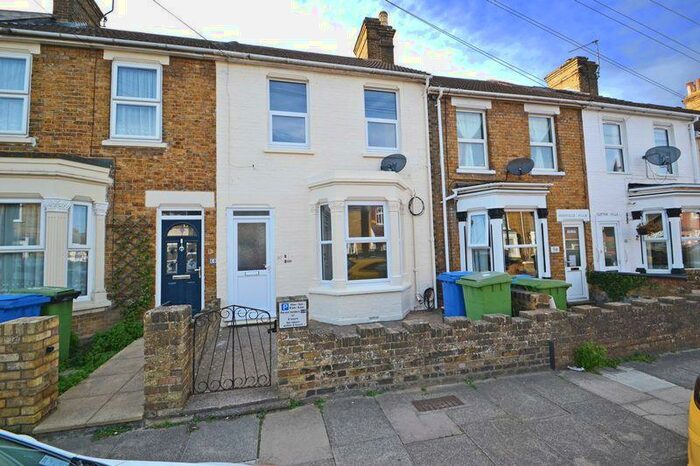 1 Bedroom Apartment To Rent In Rock Road, Sittingbourne, ME10