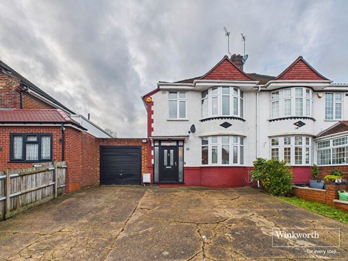 4 Bedroom Semi Detached House For Sale In Church Lane, Kingsbury, London, NW9