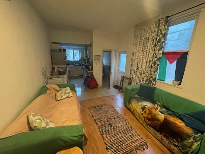 5 Bedroom Terraced House To Rent In Pentyrch Street, Cardiff, CF24