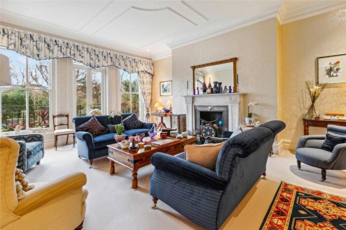 7 Bedroom Semi-Detached House For Sale In Hawthorne House, Wandle Road, SW17