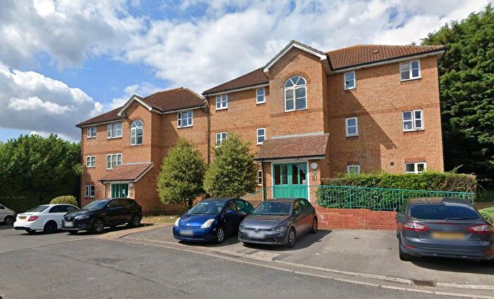 1 Bedroom Flat To Rent In Worcester Gardens, Slough, SL1
