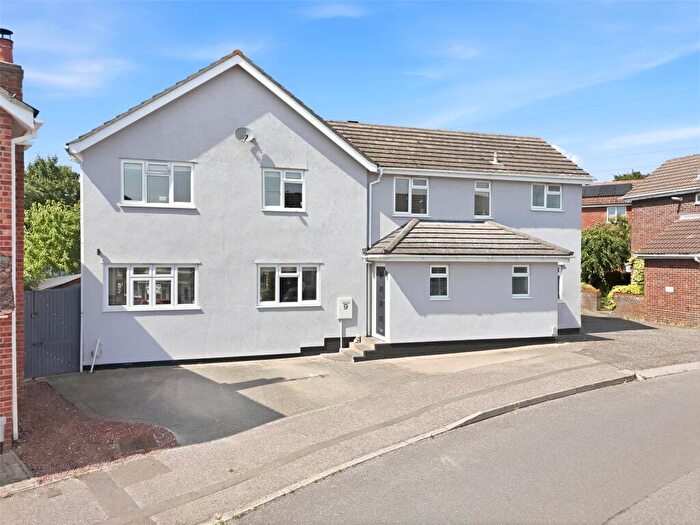 3 Bedroom Detached House For Sale In Hawkwood Close, South Woodham Ferrers, Chelmsford, Essex, CM3