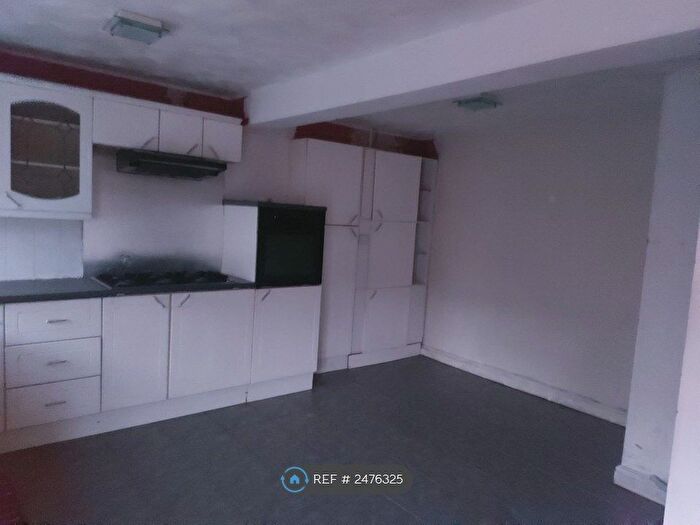 4 Bedroom End Of Terrace House To Rent In Scotter Walk., Corby, NN18