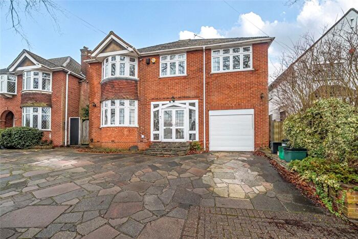 5 Bedroom Detached House For Sale In Lynwood Grove, Orpington, BR6