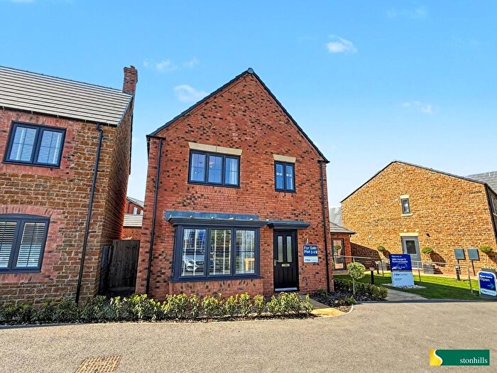 4 Bedroom Detached House For Sale In Berrywood Road, Duston, Northampton, NN5