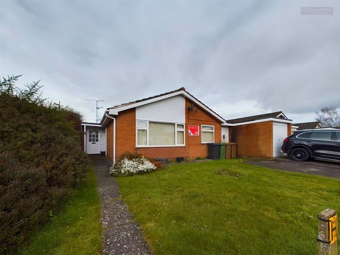 3 Bedroom Bungalow To Rent In Melford Close, Longthorpe, Peterborough, PE3