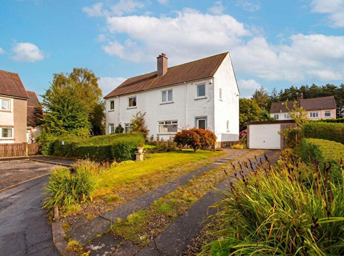 3 Bedroom Semi-Detached House For Sale In Waverley Gardens, Johnstone, PA5
