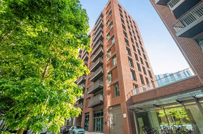 1 Bedroom Flat For Sale In Malvern House, Palmer Road, London, SW11