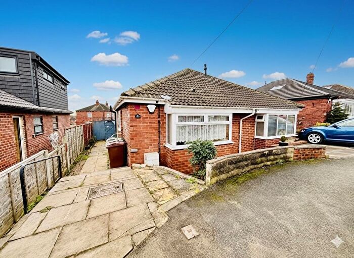 2 Bedroom Semi Detached Bungalow For Sale In Leysholme Crescent, Leeds, LS12