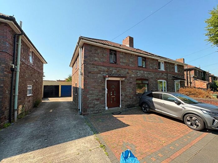 3 Bedroom Semi-Detached House To Rent In Speedwell Road, Bristol, BS5
