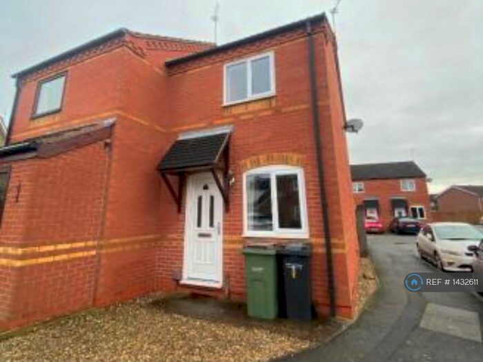 2 Bedroom Semi-Detached House To Rent In Clipstone Gardens, Wigston, LE18
