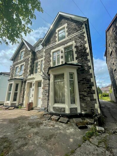 2 Bedroom Flat To Rent In The Walk, Roath, Cardiff, CF24