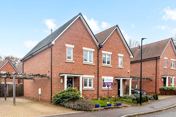 2 Bedroom Semi Detached House For Sale In Beacon Crescent, Burgess Hill, RH15