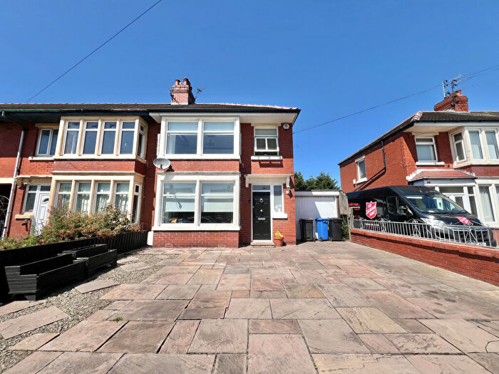 3 Bedroom End Of Terrace House For Sale In Hatfield Avenue, Fleetwood, FY7