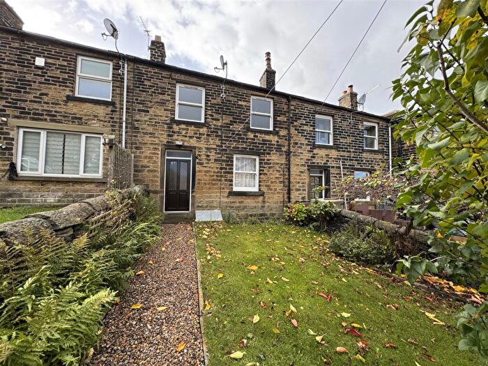 3 Bedroom Terraced House To Rent In Lane Head Road, Shepley, Huddersfield, HD8
