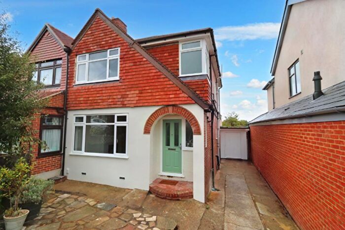 3 Bedroom Semi-Detached House To Rent In Oakdene Drive, Surbiton, KT5