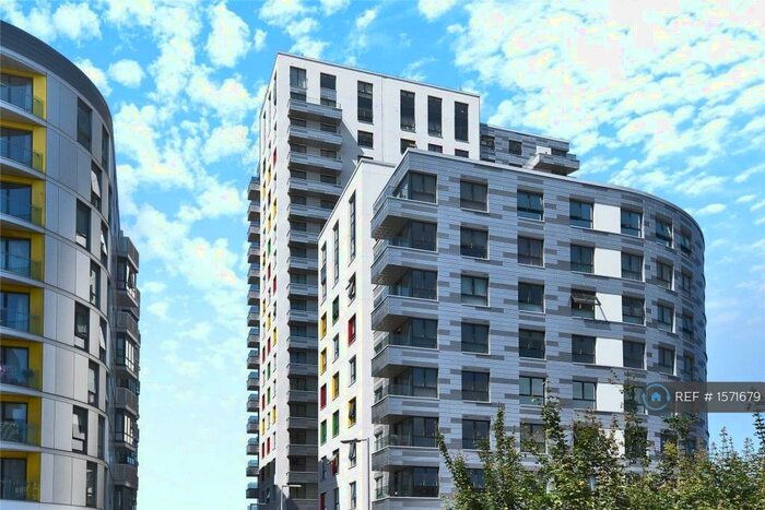 2 Bedroom Flat To Rent In Honister, Reading, RG1