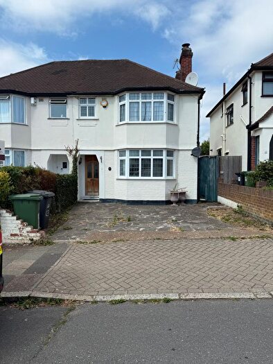 3 Bedroom Semi-Detached House For Sale In Winlaton Road, Bromley, BR1