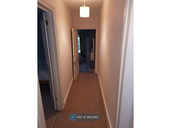 4 Bedroom Semi-Detached House To Rent In Kings Road, Caversham, Reading, RG4
