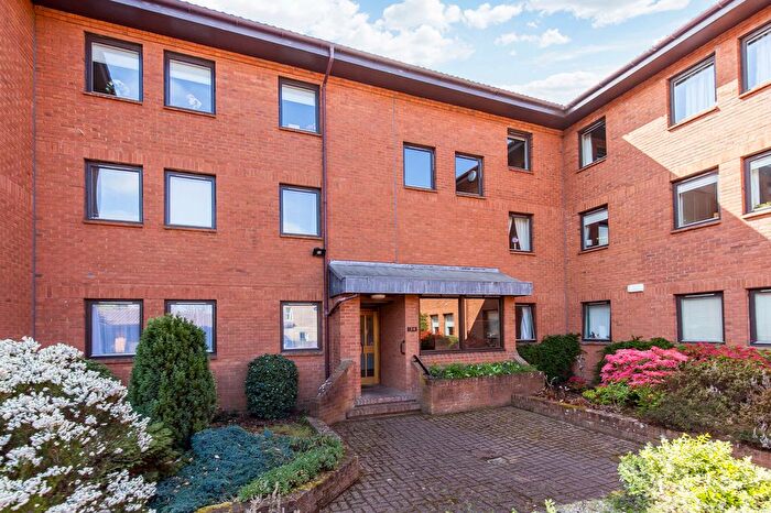 2 Bedroom Flat For Sale In / Glenlockhart Road, Craiglockhart, Edinburgh, EH14