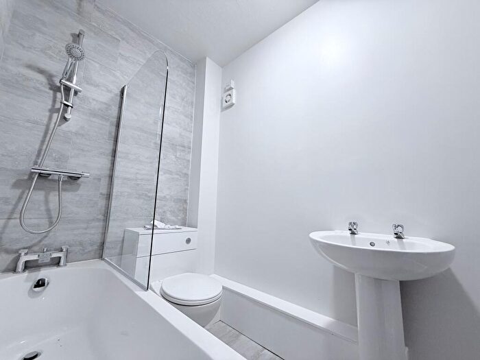 1 Bedroom Property To Rent In Bridge Street, Derbyshire, Belper, DE56