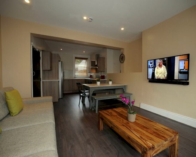 7 Bedroom Terraced House To Rent In Pennsylvania Road, Exeter, EX4