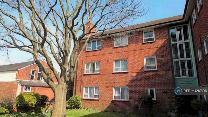 3 Bedroom Flat To Rent In Flint Street, Hampshire, PO5