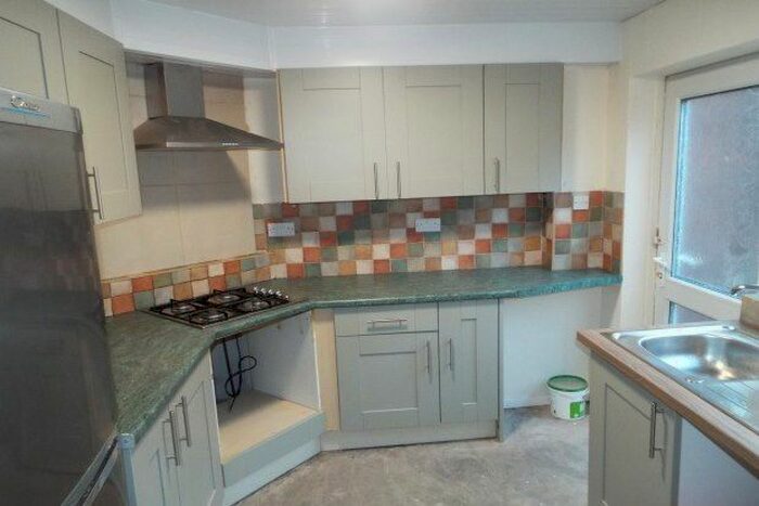 2 Bedroom Semi-Detached House To Rent In Commodore Gardens, Nottingham, NG8