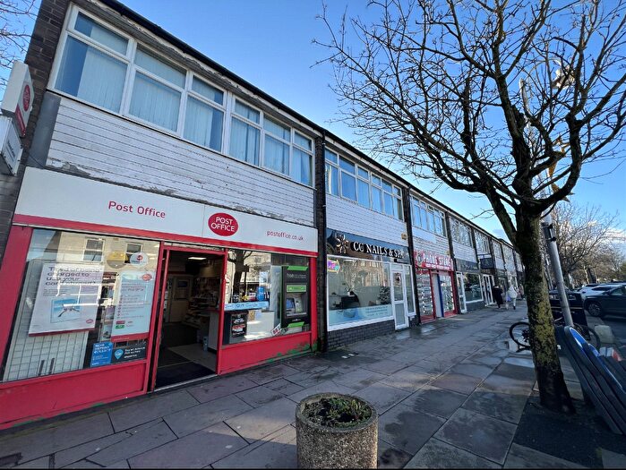 2 Bedroom Flat To Rent In Brows Lane, Formby, L37