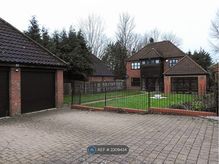 4 Bedroom Detached House To Rent In Taunton Deane, Emerson Valley, Milton Keynes, MK4